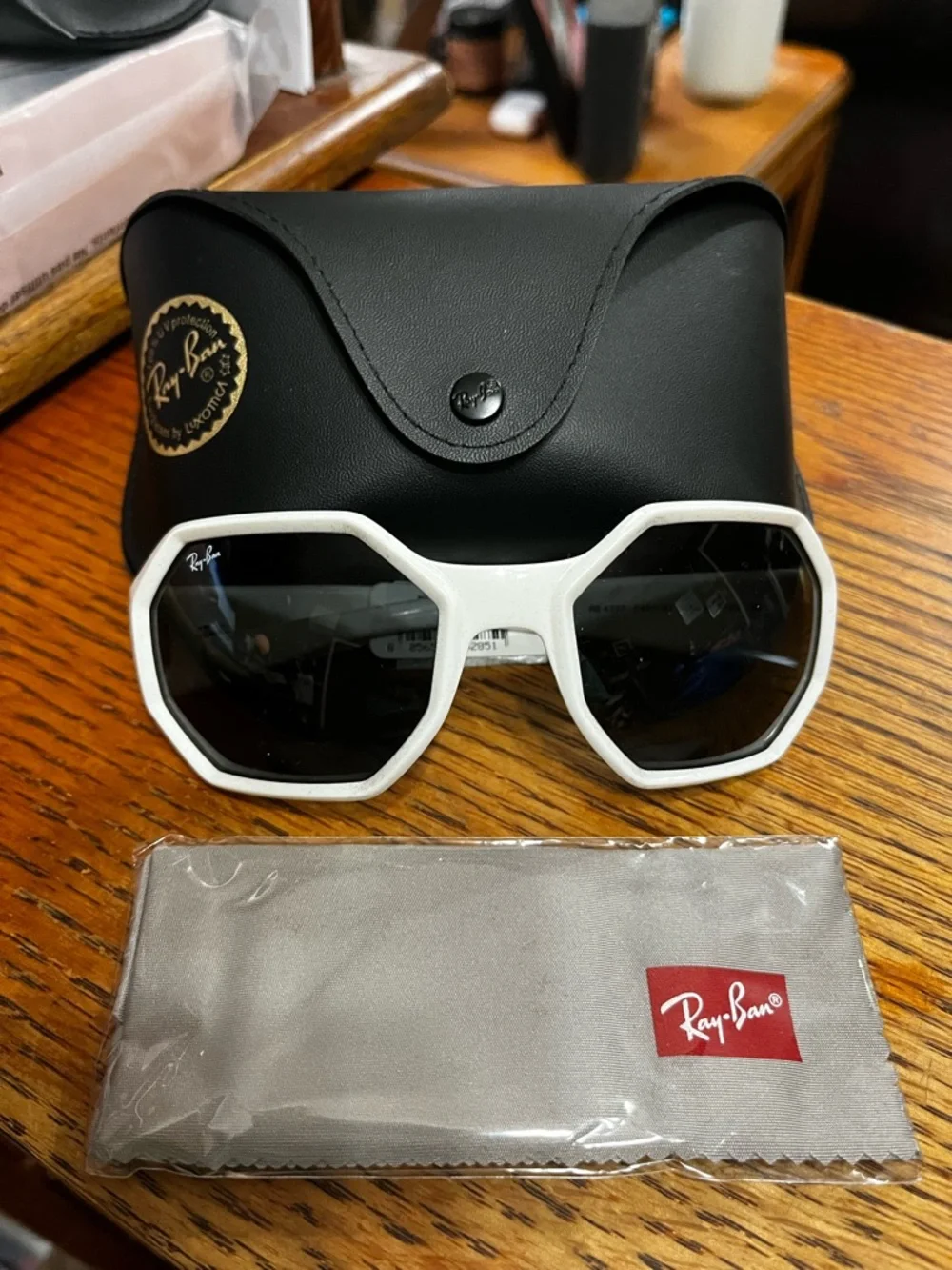 NWT Ray-Ban White Octagon Wrap Around 59MM Lens Sunglasses - Picture 1 of 6